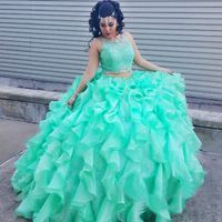 Wholesale Gorgeous Two Pieces Quinceanera Dress Beade Jewel Neckline Lace Sleeveless Pretty Evening Party Gowns Fashion Puffy Pageant Dress Prom Dress