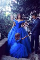 Wholesale 2021 Royal Blue Quinceanera Dresses Ball Gowns Off the Shoulder Corset Hot Selling Sweet Prom Dresses with Hand Made Flowers