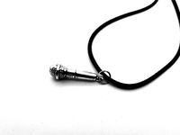 Wholesale Vintage Music KTV Wireless Microphone Pendant Necklace Hip Hop Rapper DJ Night Club Leather Rope Necklaces Friend Jewelry