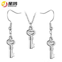 Wholesale Fashion design handmade Key Jewelry Set for women Gold Silver color stainless steel Key Pendant Necklace Earrings set female bijoux gift