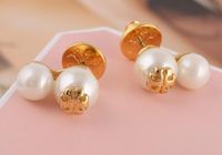 Wholesale 2018 Top brass material Brand name Pearl beads in cm and cm stud Earring k gold plated women stud earring in black and white bead