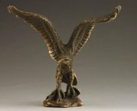 Wholesale Delicate Chinese Collectable Handmade Old Carving Vivid Bronze Statue Eagle