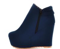 Wholesale Free send new style autumn winter Slope heel women s short boots waterproof table Martin boots high heel