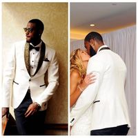 Les derniers Pantalons Coat Designs Costumes d'Ivoire homme Pantalons homme noir Blazer Prom Party Veste Groom mariage Smokings 2piece Costume Costume Les derniers Pantalons Coat Designs Costumes d'Ivoire homme Pantalons homme noir Blazer Prom Party Veste Groom mariage Smokings 2piece Costume Costume