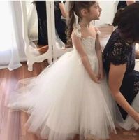 Wholesale Toddler Princess Long Flower Girl Dress Ball Gown Short Sleeve Tulle Lace Transparent Kid Birthday Party Wedding Covered Button Fashion