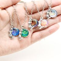 Wholesale Mermaid scale necklace fish scale necklace scale color mermaid necklace dainty pendant shimmery mermaid jewelry hot sale