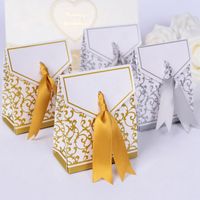 Wholesale New Creative Golden Silver Ribbon Wedding Favours Party Gift Candy Paper Box Cookie Candy gift bags Event Party Supplies