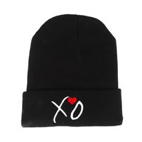 Wholesale 2017 New fashio Skullies Beanies XO caps Warm hat lady men print hip hop hat autumn winter warm caps street leisure knitted hat