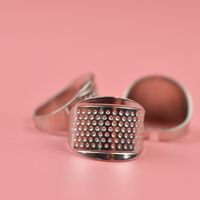 Wholesale Household Sewing DIY Tools Silver Ring Thimble Finger Protector Household Quilting Craft Accessories