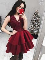 Wholesale Best Selling Burgundy Lace Homecoming Dresses For Juniors V Neck Tiered Short Prom Gowns A Line Cocktail Party Dress