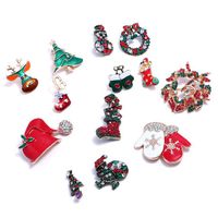 Wholesale Chirstmas brooch male and female common easy matching pin brooches multi style with diamond brooch nice gift Christmas decoration