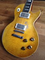 Wholesale Custom Shop Gary Moore Peter Green Flame Maple Top Relic Electric Guitar One PC Neck No Scarf Joint Tribute Aged Smoked Sunburst