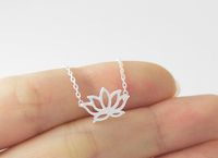 Wholesale 10pcs Gold Silver Plant Lotus Necklace Tiny Lotus Flower Necklace Petal Bloom Blossom Necklace Jewelry for Lady Women