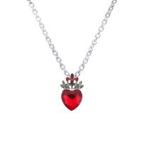 Wholesale Christmas Evie Necklace Descendants Red Heart Crown Necklace Queen of Hearts Costume Fan Jewelry Pre Teen Gift for Her