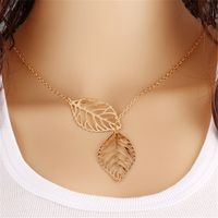 Wholesale Two Leaves Pendant Necklace Silver Gold Hollow Leaf Clavicle Choker Chain Statement Necklace Fashion Simple European Charm Jewelry for Women