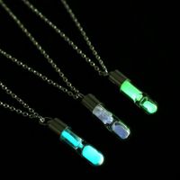 Wholesale New Glass Phosphor Chains Necklace Glow In The Dark Luminous Sand Timer Glass Tube Hourglass Bottle Womens Necklaces Jewelry Colors Choose
