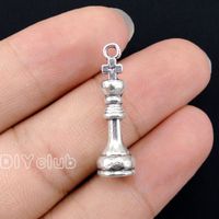 Chess Piece Queen Charm//Pendant Tibetan Antique Gold 26mm 5 Charms Accessory