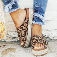 Wholesale WENYUJH Flip Flops Female Slides Leopard Wedge Platform High Heels Women Slippers Comfort Beach Summer Casual Ladies Shoes
