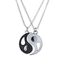 Wholesale New Friendship Forever Ying Yang Gift Trendy Men Best Friend Women Unisex Couples Jewelry Silver Bagua Tai Chi BFF Necklace Pendant