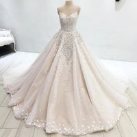 Wholesale Luxurious Lace Pattern Pearls A Line Wedding Dress With Handmade Flowers Sweetheart Arabaic Bridal Gowns Robe de mariage