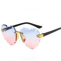 Wholesale Made in China New Style Glasses Boys and Girls Fashion Love shaped sunglass color Eyewear Goggles Sunglasses