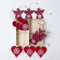 Wholesale White Red Christmas Tree Ornament Wooden Hanging Pendants Angel Snow Bell Elk Star Christmas Decorations for Home set