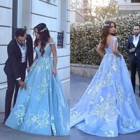 Wholesale Pocket Design Lace Applique Ball Gown Prom Dresses Modest Dubai Arabic Off shoulder Luxury Train Princess Occasion Evening Gowns