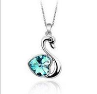 Wholesale Fashion Pendant Necklace Fashion Flash Drilling Pendant Necklace Love Swan Diamond Blue Fashion Jewelry Ornament for Lady Christmas Gift