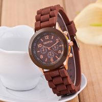 Wholesale New Mint Green Geneva watch Shadow Design Men Rose Gold color rubber silicone candy unisex quartz watches For Gift
