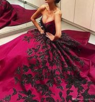 Wholesale Hot Selling New Sweep Train Ball Gown Satin V Neck Princess Formal Evening Gowns Custom Made Black Applique Fushia Long Prom Dresses AW448