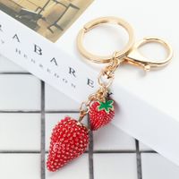 Wholesale 1Pc Strawberry Metal Key Chain Fashion Rhinestone Key Ring Handbag Pendant Lover Gifts Portable Personalized Multifunctional