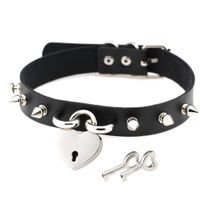 Wholesale punk spike choker necklaces for women collar trendy goth pu leather heart chocker jewelry gothic accessories