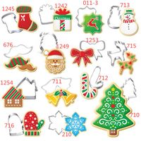 Set di 3 stampini a stantuffo a forma di fiocco di neve per biscotti e caramelle Set di 3 stampini a stantuffo a forma di fiocco di neve per biscotti e caramelle
