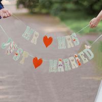 Wholesale MR AND MRS JUST MARRIED Wedding Banner Party Decoration Set Wedding Bunting Garland Photo Prop for Table Car Decorations
