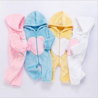 Wholesale Baby Plush Rompers Love Heart Hooded Jumpsuits Winter Fleece Outwear Casual Long Sleeve Onesies Bodysuits Kids Designer Climb Clothes D6660