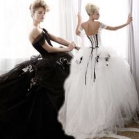 Wholesale Ball Gown White and Black Gothic Wedding Dresses Off the Shoulder Corset Back Tulle Non Traditional Bridal Gowns Colored