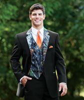 Wholesale New Camouflage Tuxedos Unique One Button Camo Mens Wedding Suits Notched Lapel Groom Wear Prom Suits For Men Jacket Pants Vest Tie