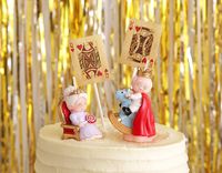 Wholesale Wedding party candle gift box packing king Queen Candle Adorable birthday Cake Topper Baby adult Shower Favors