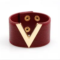 Wholesale Bangle Europe Big PU Leather Alloy Bracelet Simple All Match MS V Word Wide Hand Jewelry Women Men Gift