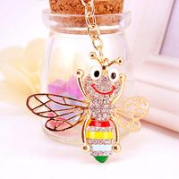 Wholesale Bee Pendant Key Chains Gold Tone Plated Enamel Alloy Drip Oil Rhinestone Crystal Charms Keychain Car Accessories Key Holder