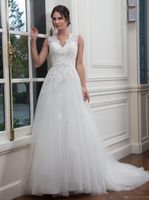 Wholesale Elegant V Neck A Line Wedding Dresses Chic Illusion Back Lace Applique Tulle Covered Buttons Bow Custom Made Wedding Gowns