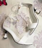 Wholesale 2019 summer women white sandals party shoes low heel sandals elegant stilettos sexy high heels ladies open toe wedding shoe