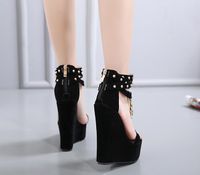 Wholesale 2020 Fashion Womens Gladiator Sandals Sexy T Strap Metal Chain Rivets Buckle High Heels Platform Wedge Shoes Size To