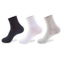 Wholesale 1 Pairs New Hot Fashion Unisex Cute Polyester Socks Men Solid Color Ankle Sock Man Meias Gifts For Mens Random Colors