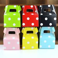 Wholesale Polka dot Wedding Favor Candy Box Paper Gift Bag Carton Cake Candy Bag Chocolate Packaging Children Birthday Party Wedding Decorations