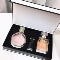 Marque De Maquillage De Collection Matte Lipstick 15ml Parfum 3 En 1 Kit Cosmétique Avec Boîte Cadeau Pour Les Femmes