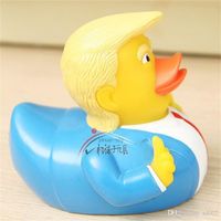 Wholesale 9 cm Baby Shower Swim Duck Toy Trump USA President Shaped Water Floating Toys Pvc Novelty Items Cjlidren Party Favor yn E1