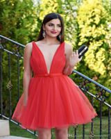 Wholesale Sexy Deep V Neck Red Short Prom Dresses Sleeveless Pleated Tulle Ribbon Backless Fashion Party Gowns Sexy Homecoming Dresses