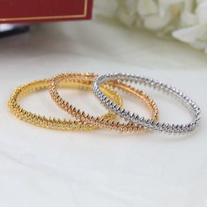 2014 luxe mode Rivet Bracelet femmes haute qualité diamant cadeau exquis fête marque accessoires classique vente chaude