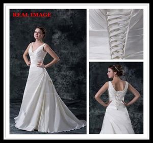 2015 Una Línea De Escote En V Pliegues Vestidos De Novia De Raso Hasta El Suelo Corte Tren Vestido De Novia BY0268513231